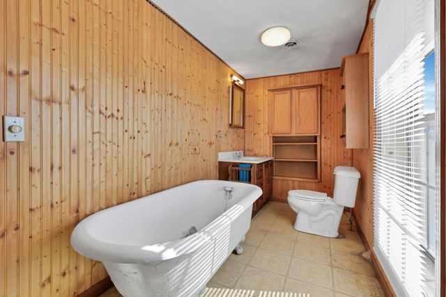 302 Washington Avenue, Lancaster, OH 43130