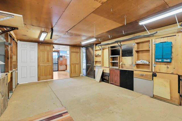 302 Washington Avenue, Lancaster, OH 43130