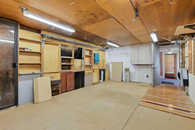 302 Washington Avenue, Lancaster, OH 43130