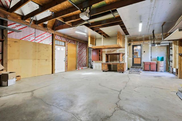 302 Washington Avenue, Lancaster, OH 43130