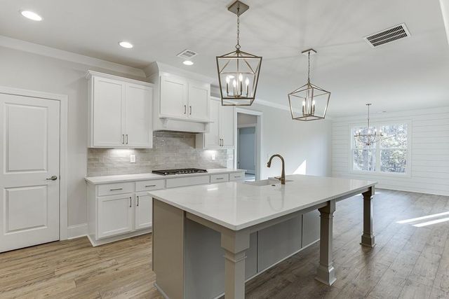 1833 Piney Bend Drive, Buford, GA 30518