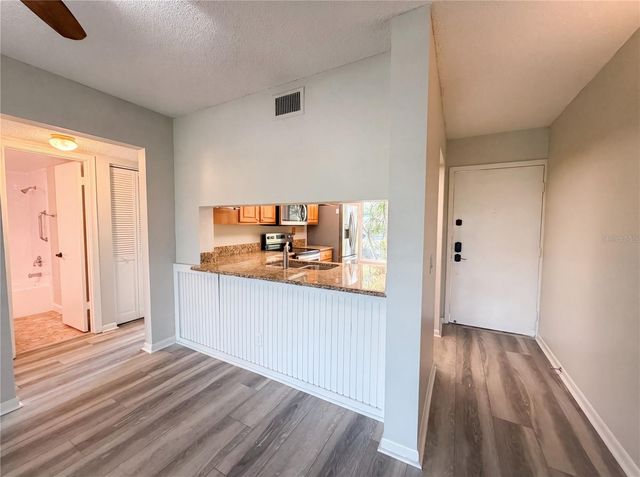 6219 PALMA DEL MAR BOULEVARD S 114, St Petersburg, FL 33715