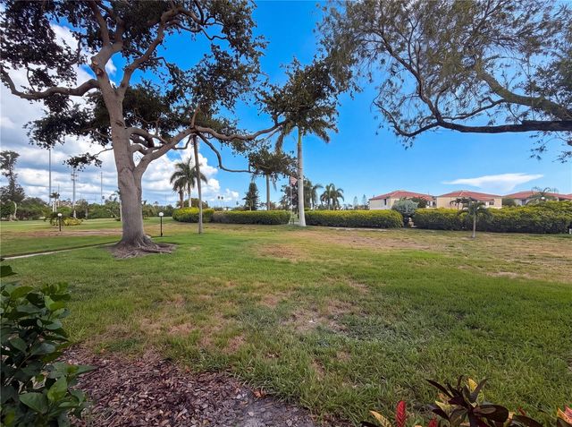 6219 PALMA DEL MAR BOULEVARD S 114, St Petersburg, FL 33715