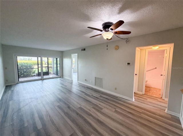 6219 PALMA DEL MAR BOULEVARD S 114, St Petersburg, FL 33715