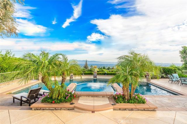 580 W 26th Street, Upland, CA 91784