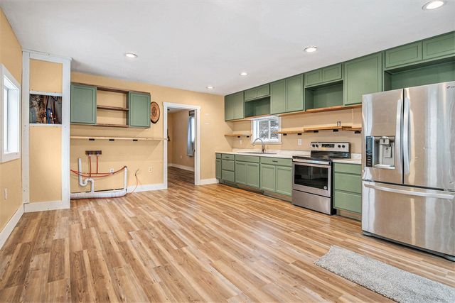 29726 E Fawn River Road, Sturgis, MI 49091
