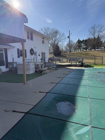 29726 E Fawn River Road, Sturgis, MI 49091