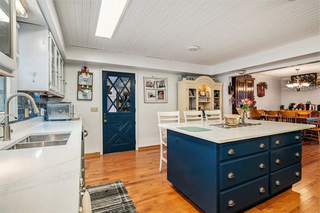 29726 E Fawn River Road, Sturgis, MI 49091