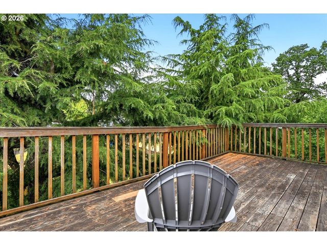 48 RED CEDAR St, St Helens, OR 97051