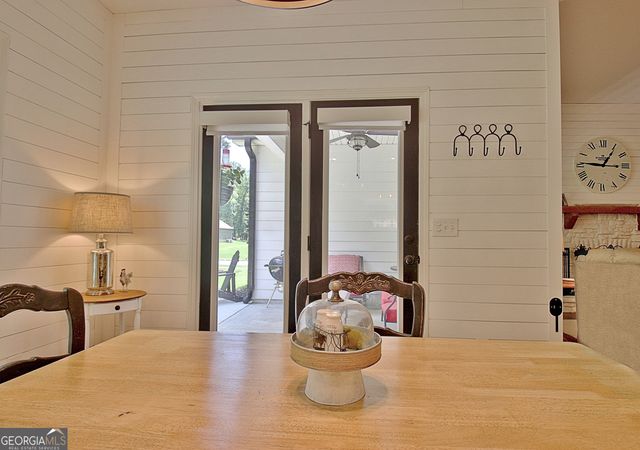 45 Oak Creek Pass, Newnan, GA 30263
