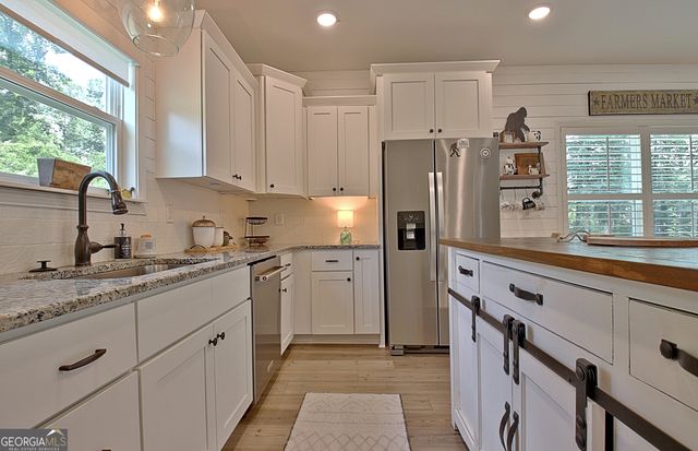 45 Oak Creek Pass, Newnan, GA 30263