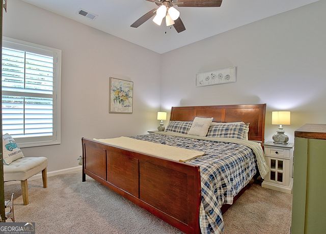 45 Oak Creek Pass, Newnan, GA 30263