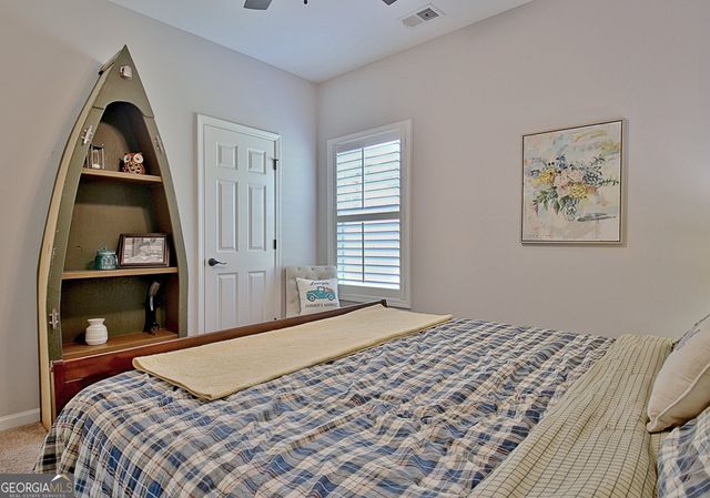 45 Oak Creek Pass, Newnan, GA 30263