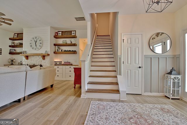 45 Oak Creek Pass, Newnan, GA 30263