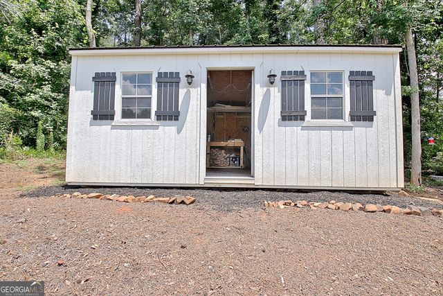 45 Oak Creek Pass, Newnan, GA 30263