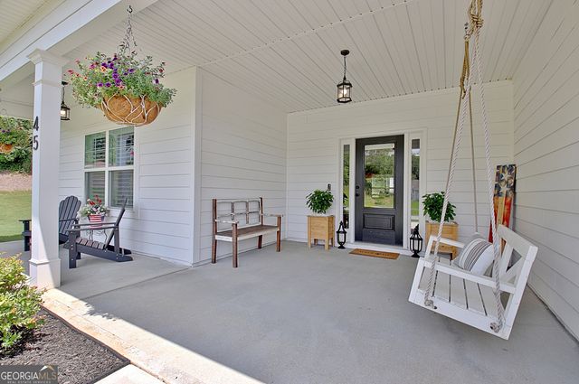 45 Oak Creek Pass, Newnan, GA 30263