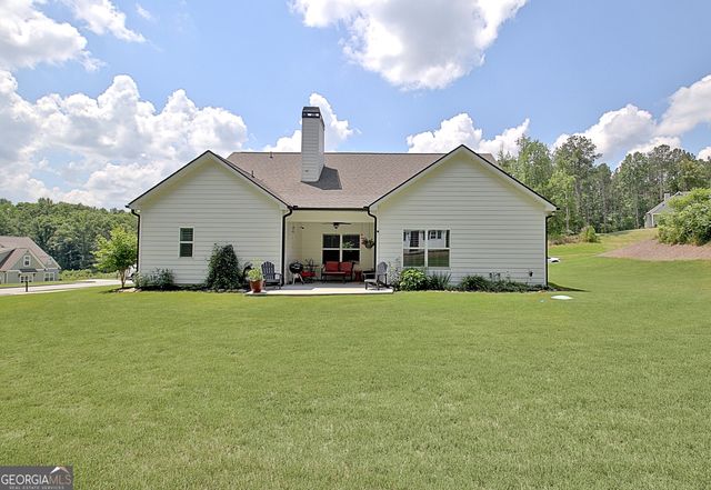 45 Oak Creek Pass, Newnan, GA 30263