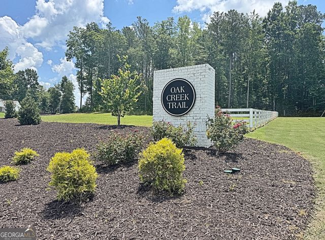 45 Oak Creek Pass, Newnan, GA 30263