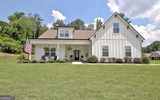 45 Oak Creek Pass, Newnan, GA 30263