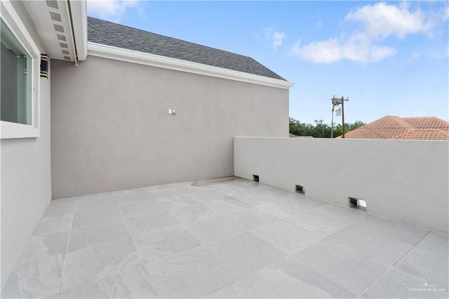 5306 N Crown Point, Pharr, TX 78577