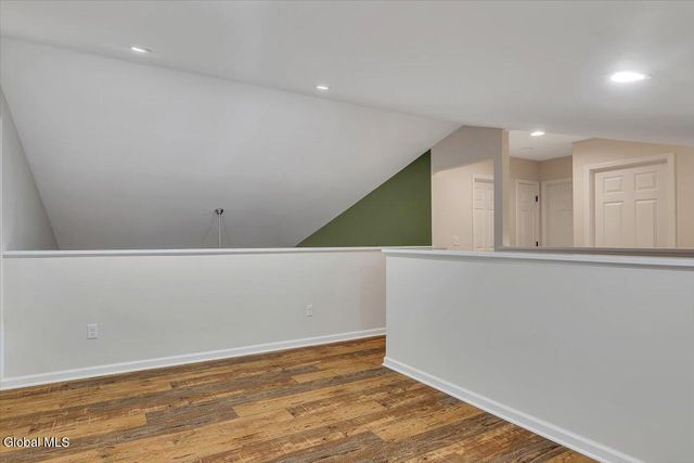 16 Paar Way, Halfmoon, NY 12118