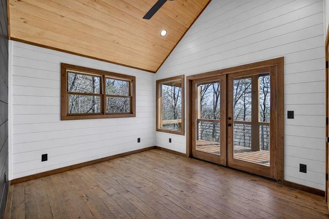 142 Red Oak Trail, Ellijay, GA 30540