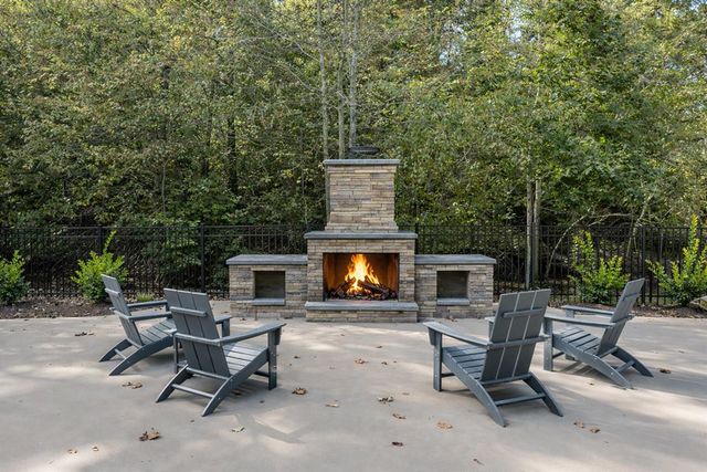 142 Red Oak Trail, Ellijay, GA 30540