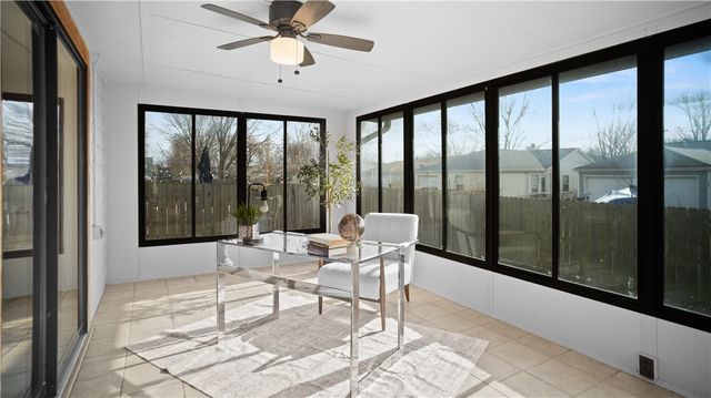 215 Winesap Lane, Bentonville, AR 72712