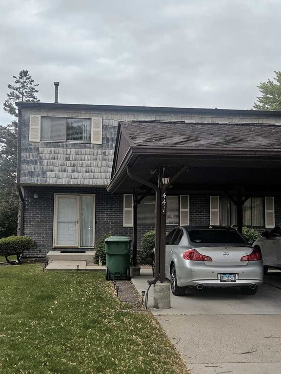 441 Commanche Trail, Wheeling, IL 60090