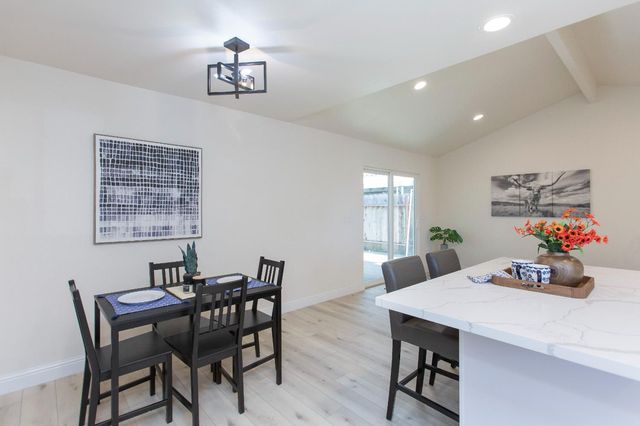 227 Mulberry Cir, Lodi, CA 95240
