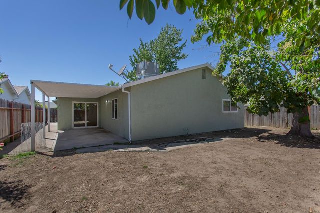 227 Mulberry Cir, Lodi, CA 95240