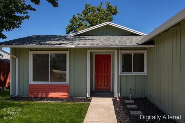 227 Mulberry Cir, Lodi, CA 95240