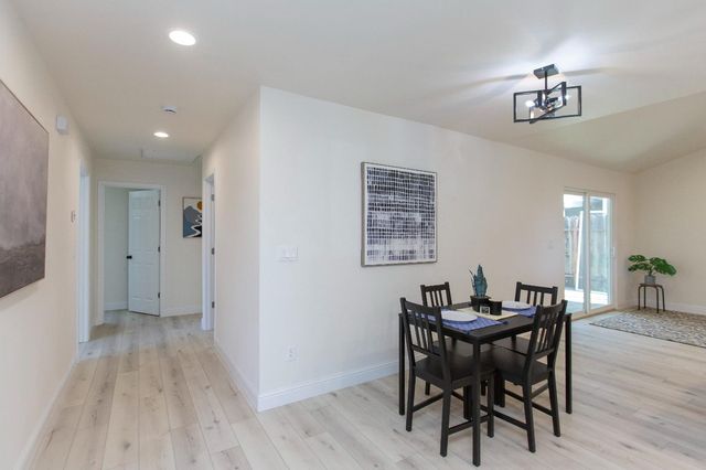 227 Mulberry Cir, Lodi, CA 95240