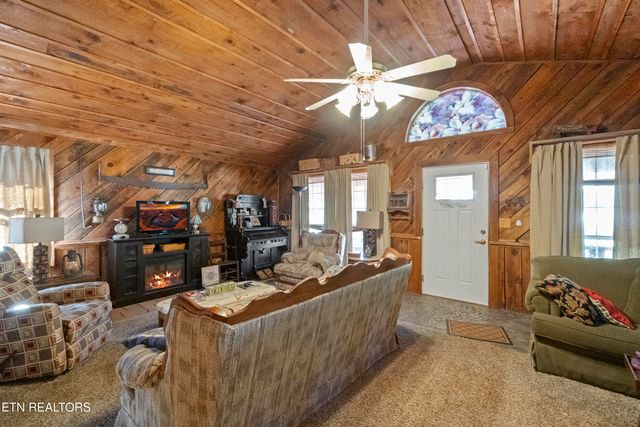 184 Alpha Rd, Newport, TN 37821