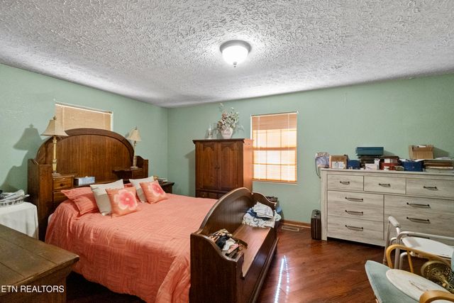 184 Alpha Rd, Newport, TN 37821