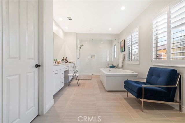 66 Poncho, Irvine, CA 92602