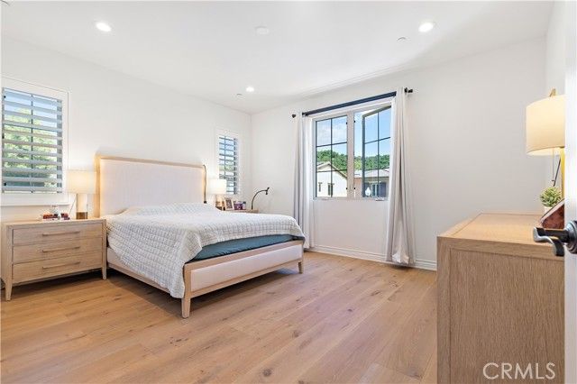 66 Poncho, Irvine, CA 92602