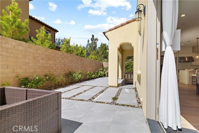 66 Poncho, Irvine, CA 92602