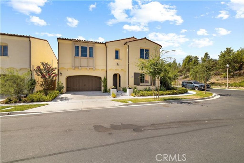 66 Poncho, Irvine, CA 92602