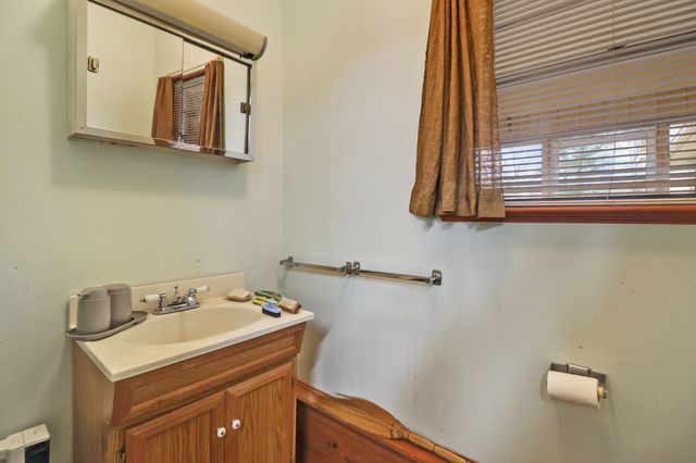 1209 Sequatchie Rd, Pikeville, TN 37367