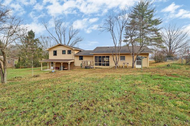 1209 Sequatchie Rd, Pikeville, TN 37367