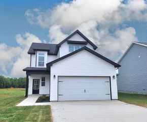 285 Wesson Dr, Clarksville, TN 37043
