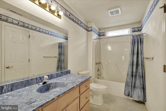 14 SPRINGHOUSE DR, Myerstown, PA 17067
