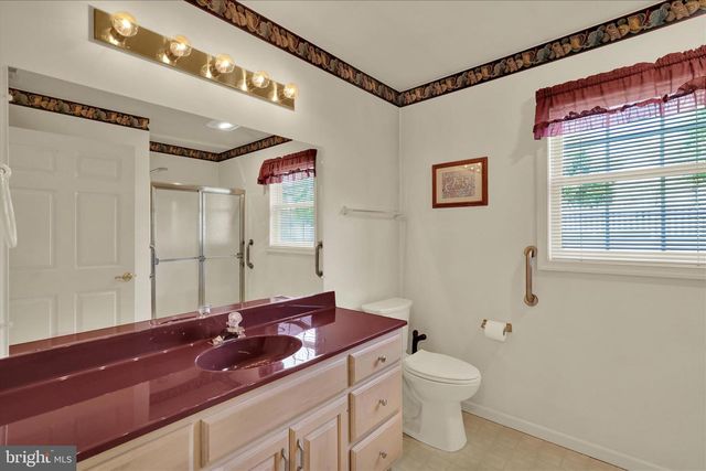 14 SPRINGHOUSE DR, Myerstown, PA 17067
