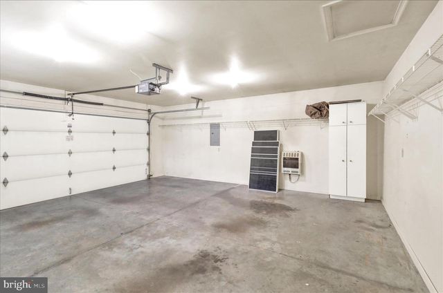 14 SPRINGHOUSE DR, Myerstown, PA 17067