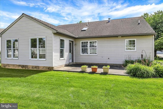 14 SPRINGHOUSE DR, Myerstown, PA 17067