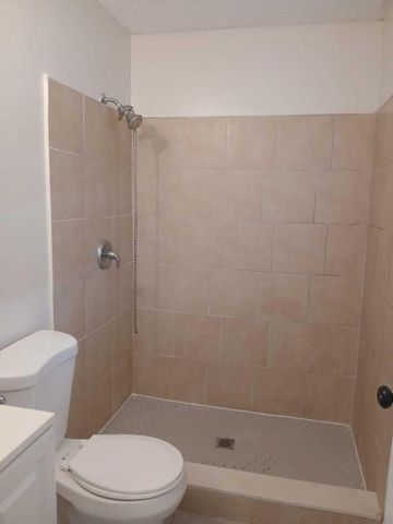 2634 W 28th Street, Riviera Beach, FL 33404