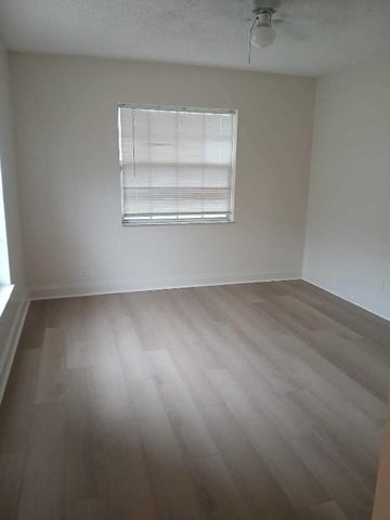 2634 W 28th Street, Riviera Beach, FL 33404