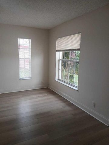 2634 W 28th Street, Riviera Beach, FL 33404