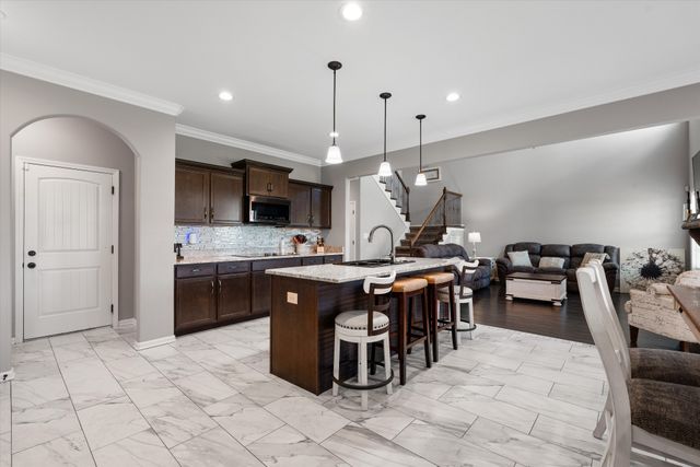 129 Chisum Ct, Clarksville, TN 37043